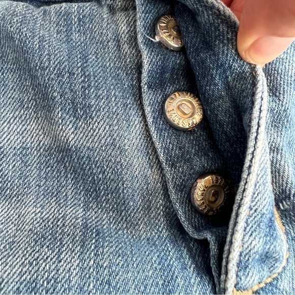 Joe’s Jeans Vintage Y2K The Billie Short Distressed Boyfriend Denim Shorts - Picture 5 of 9